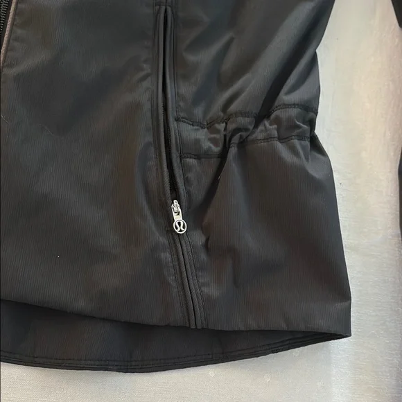 Lululemon Rain Jacket - Picture 3 of 12